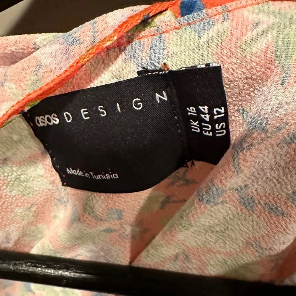 ASOS DESIGN lace trim ruffle bodice mini tea dress in orange ditsy - Picture 3 of 4